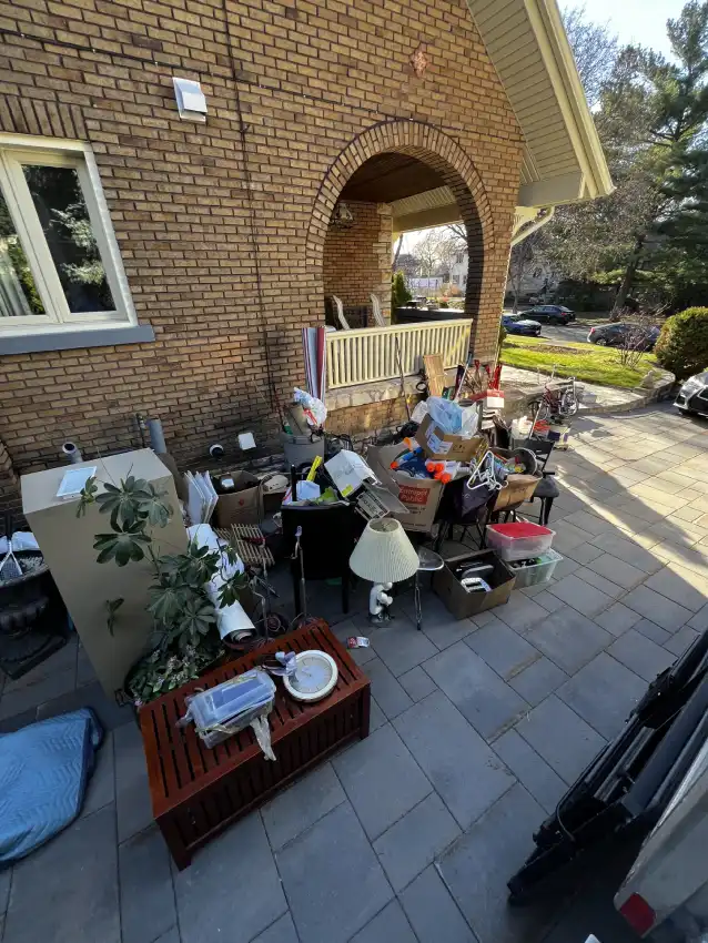 Ottawa Next Movers Residential Moving Workflow Ottawa Next Movers team following a professional residential moving workflow
