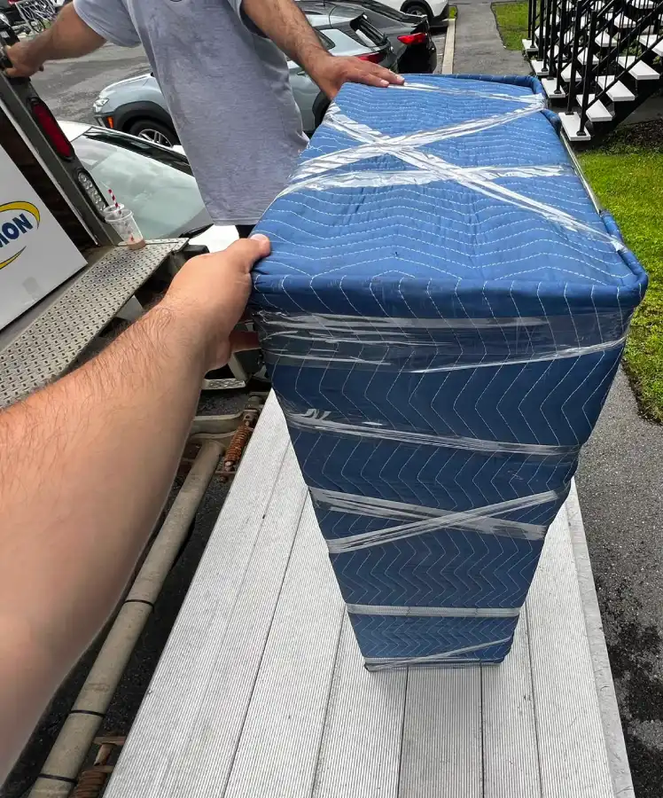 ottawa-local-moving-process Ottawa movers following a professional local moving process